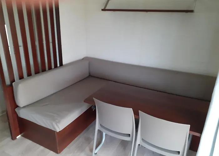 Mobilhome Agreable Sans Draps Ni Serviettes Campsite Port-la-Nouvelle